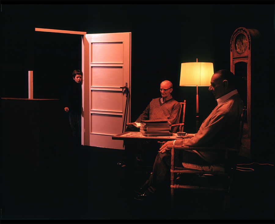 VATERBILDER | FATHERPICTURES - Part II - Der Vertrag / The contract- 2004 ©  Burkhard von Harder